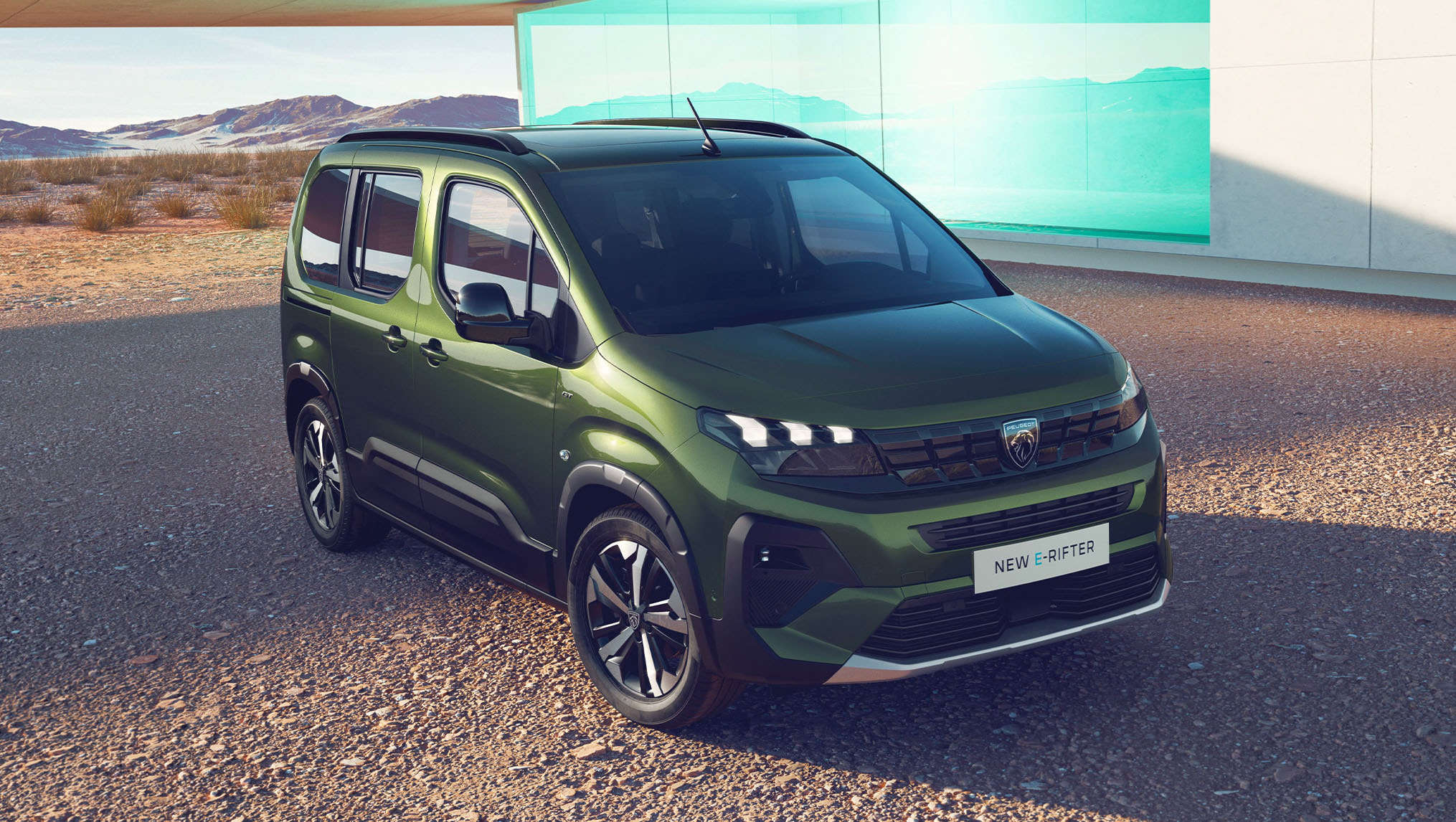 Peugeot e-Rifter, вигляд спереду з правого боку