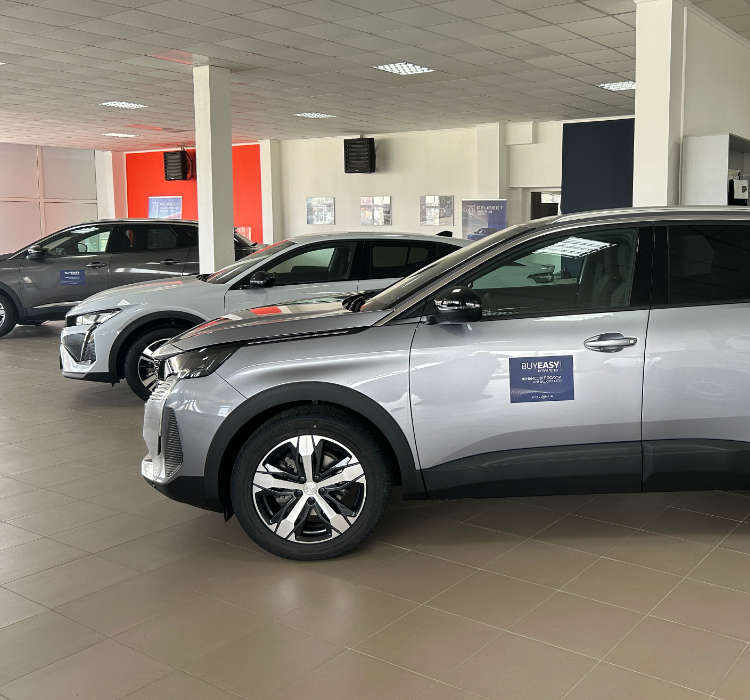 Виставкова зала автосалону Peugeot «Автоальянс Суми»